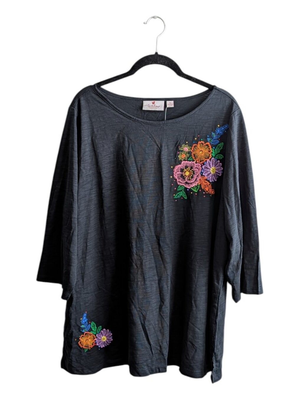 Quacker Factory Shirt Top XL Black Embellished Flowers Rhinestone 3/4 Sleeve NWT